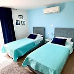 Madonna Guesthouse II